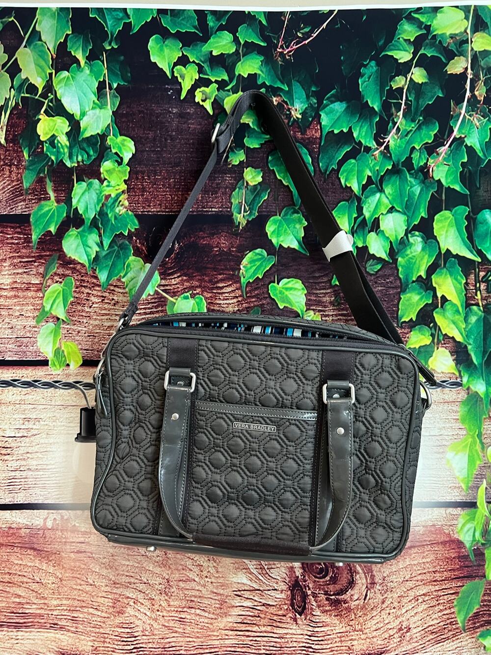 Vera Bradley Quilted Laptop Travel Shoulder Messenger Shoulder Bag 14x9.5x3.5